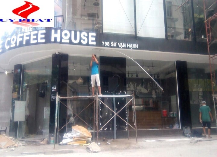 Cải tạo sửa chữa bảng hiệu