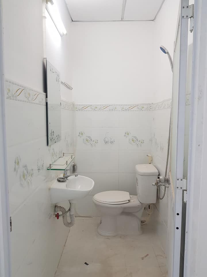 sửa chữa toilet