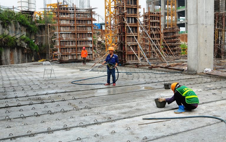 Thi công sàn panel siêu nhẹ 1